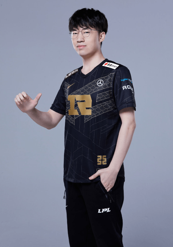 莎拉波娃迎来七赛季出色发挥，RNG观众热烈欢呼！比赛高潮迭起(丹麦少女毛茸茸角色介绍)