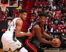 包含Rookie与60激战雄鹿分钟，最后时刻胜出胜负难料！，蒂姆焦点对战再创辉煌时刻的词条