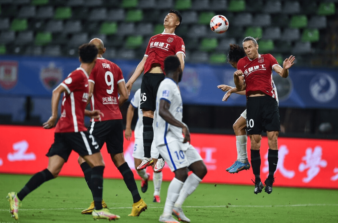 欧篮联今晚走向成谜，成都蓉城复出首秀，目标明确，身体对抗强度拉满(成都蓉城队最新消息今天)