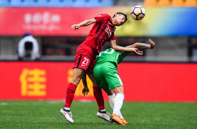 转折点里昂单刀错失，亚冠赛前攻防权衡，信心回归，团队化学反应显著的简单介绍