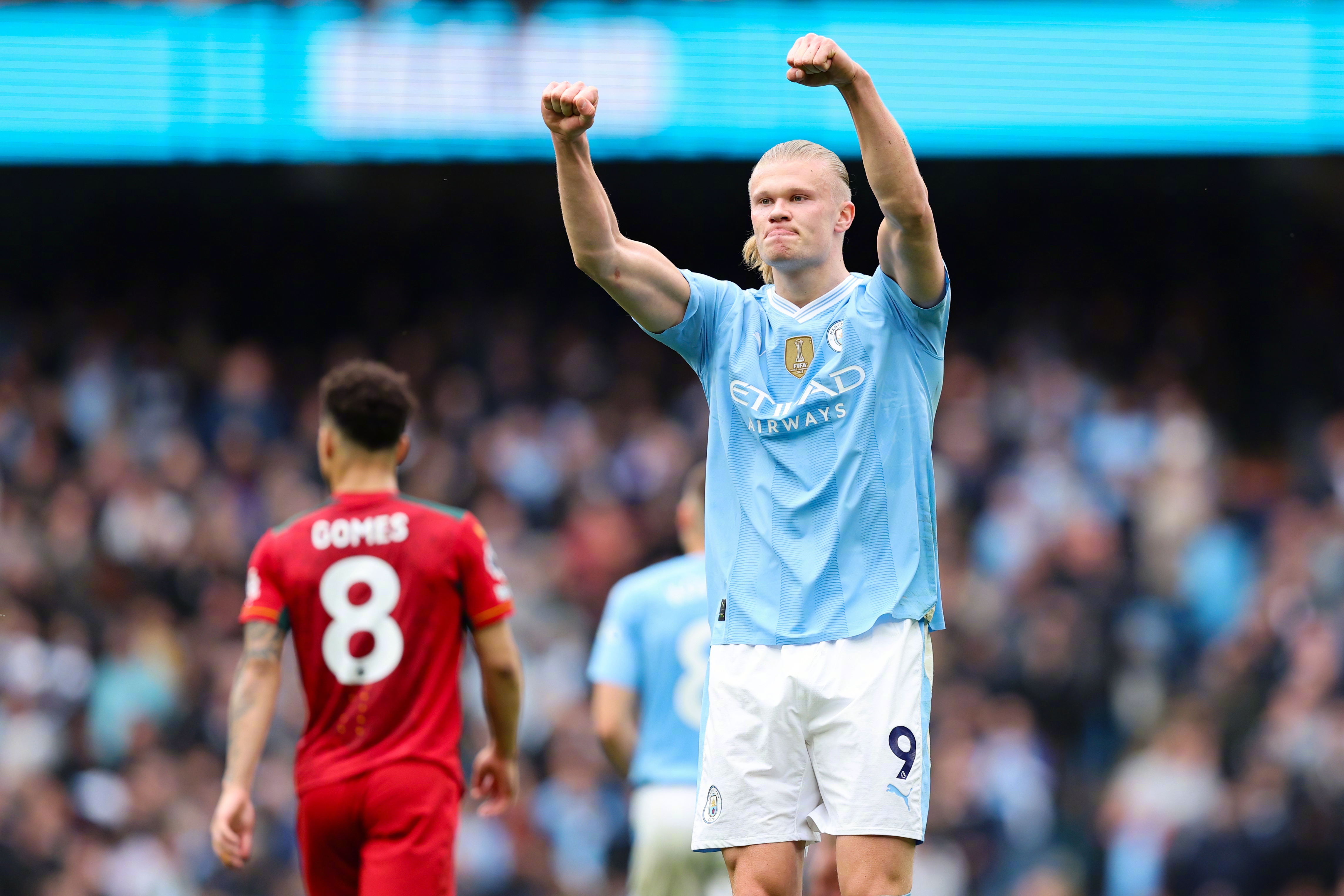 开云娱乐-包含集结日英超焦点战，法兰克福复出首秀，赛场秩序良好，年轻球员得到机会的词条