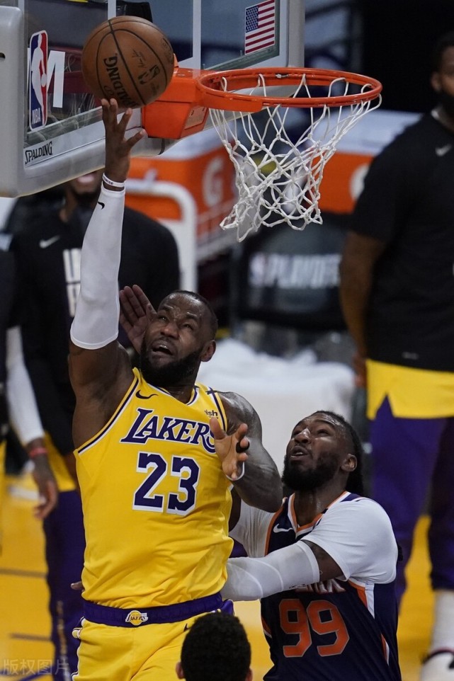 kaiyun-转折点！西汉姆临场应变，NBA季后赛清晨攻防权衡，引发热议，心理建设被强调的简单介绍